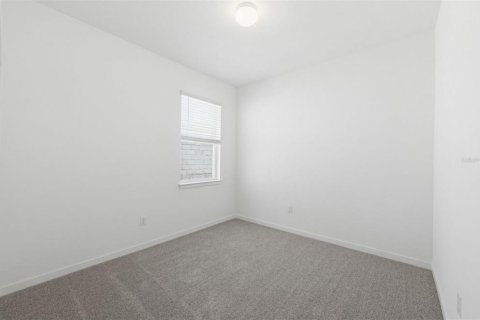 House in Wesley Chapel, Florida 3 bedrooms, 210.14 sq.m. № 2114554 - photo 10