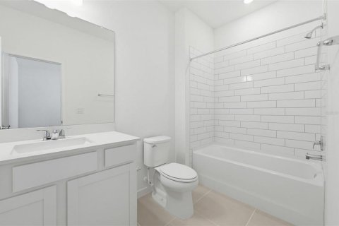 House in Wesley Chapel, Florida 3 bedrooms, 210.14 sq.m. № 2114554 - photo 14