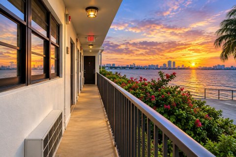 Copropriété à louer à Miami, Floride: 1 chambre, 60.29 m2 № 2397821 - photo 11