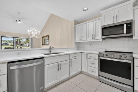 Adosado en venta en Hobe Sound, Florida, 3 dormitorios, 174.1 m2 № 2249810 - foto 3