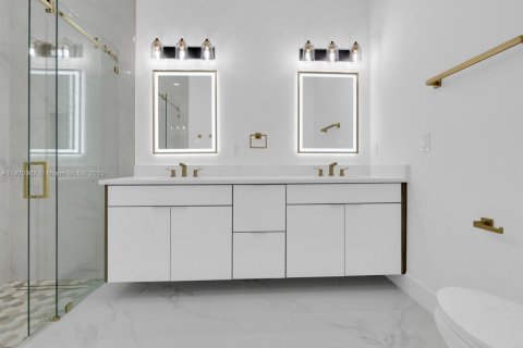 Villa ou maison à vendre à Lehigh Acres, Floride: 3 chambres, 465.72 m2 № 1975083 - photo 25