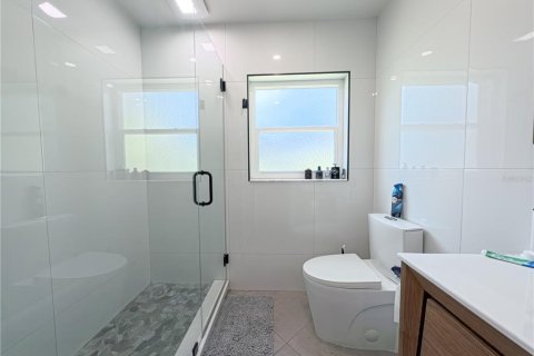 House in Clearwater, Florida 4 bedrooms, 194.82 sq.m. № 2206815 - photo 26