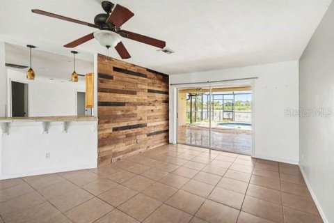 Купить виллу или дом в Кейп-Корал, Флорида 8 комнат, 170.75м2, № 2149635 - фото 8