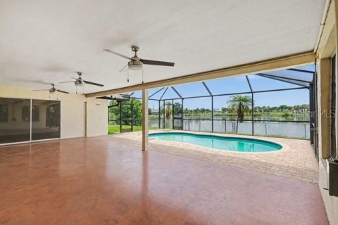Купить виллу или дом в Кейп-Корал, Флорида 8 комнат, 170.75м2, № 2149635 - фото 22