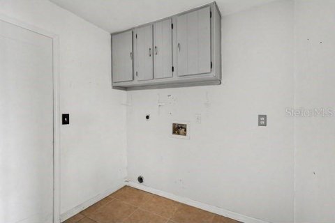Купить виллу или дом в Кейп-Корал, Флорида 8 комнат, 170.75м2, № 2149635 - фото 19