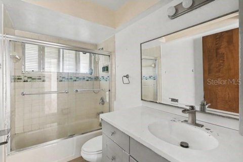 Купить виллу или дом в Кейп-Корал, Флорида 8 комнат, 170.75м2, № 2149635 - фото 14