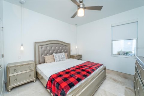 House in Kissimmee, Florida 4 bedrooms, 246.66 sq.m. № 1591243 - photo 22