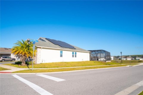 House in Kissimmee, Florida 4 bedrooms, 246.66 sq.m. № 1591243 - photo 4