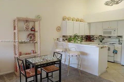 Condo in Fort Myers, Florida, 1 bedroom  № 2014438 - photo 11