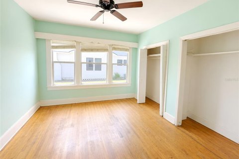 House in Lakeland, Florida 3 bedrooms, 122.63 sq.m. № 2122656 - photo 5