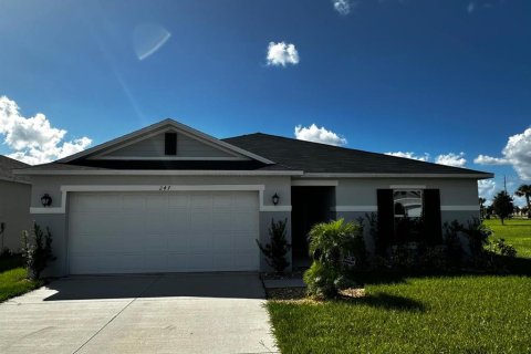 House in Haines City, Florida 4 bedrooms, 157.56 sq.m. № 2114173 - photo 3
