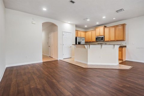 Townhouse in Wesley Chapel, Florida 3 bedrooms, 158.49 sq.m. № 1847512 - photo 7