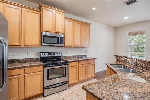 Townhouse in Wesley Chapel, Florida 3 bedrooms, 158.49 sq.m. № 1847512 - photo 20