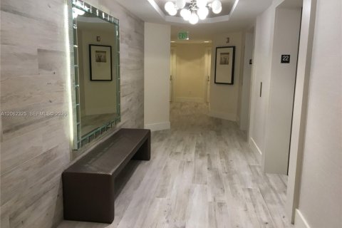 Condo à Aventura, Floride, 3 chambres  № 2289064
