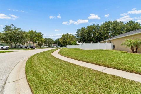 House in Wesley Chapel, Florida 3 bedrooms, 105.82 sq.m. № 2200163 - photo 7