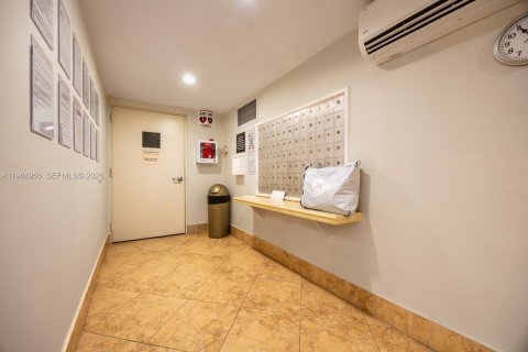 Купить кондоминиум в Халландейл-Бич, Флорида 2 спальни, 105.44м2, № 2002401 - фото 21