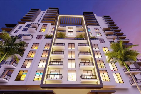 Condo in Miami, Florida, 1 bedroom  № 2081482 - photo 17