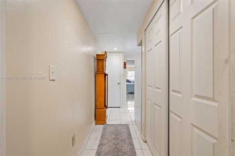 House in Homestead, Florida 5 bedrooms, 241.92 sq.m. № 1995497 - photo 29