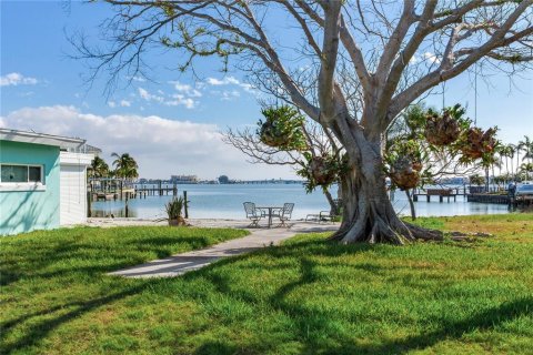 Terreno en venta en Redington Beach, Florida № 1553693 - foto 17