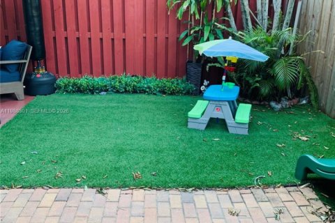 Condo in Davie, Florida, 3 bedrooms  № 2050444 - photo 20