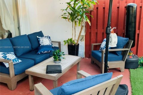 Condo in Davie, Florida, 3 bedrooms  № 2050444 - photo 19