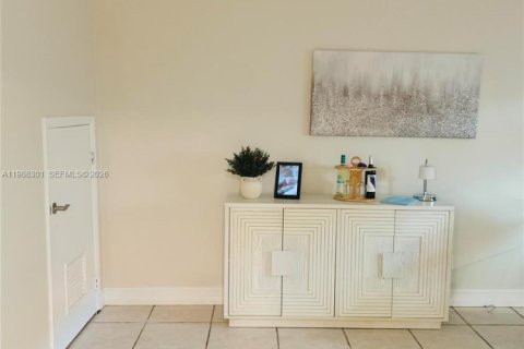 Condo in Davie, Florida, 3 bedrooms  № 2050444 - photo 5