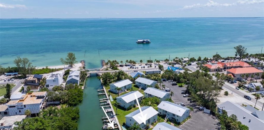 Condominio en Anna Maria, Florida, 2 dormitorios № 1835469