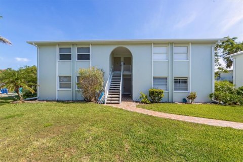 Condominio en venta en Anna Maria, Florida, 2 dormitorios, 76.37 m2 № 1835469 - foto 2