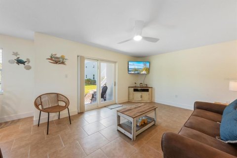 Condominio en venta en Anna Maria, Florida, 2 dormitorios, 76.37 m2 № 1835469 - foto 6