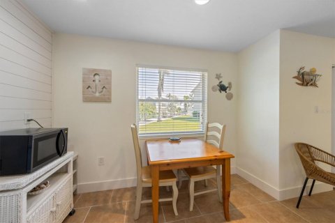 Condominio en venta en Anna Maria, Florida, 2 dormitorios, 76.37 m2 № 1835469 - foto 8