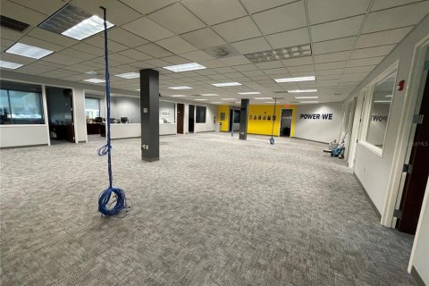 Immobilier commercial à louer à Leesburg, Floride: 4507.8 m2 № 2214703 - photo 9