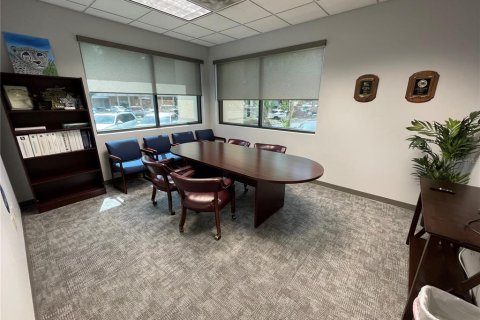 Immobilier commercial à louer à Leesburg, Floride: 4507.8 m2 № 2214703 - photo 11