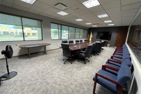 Immobilier commercial à louer à Leesburg, Floride: 4507.8 m2 № 2214703 - photo 17