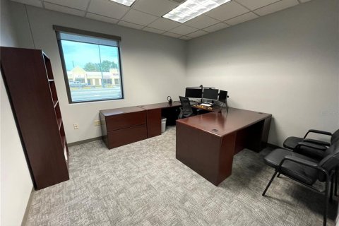 Immobilier commercial à louer à Leesburg, Floride: 4507.8 m2 № 2214703 - photo 16