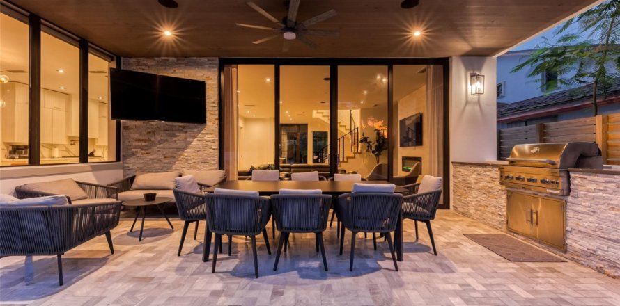 Villa ou maison à Fort Lauderdale, Floride 5 chambres, 355.54 m2 № 1132948
