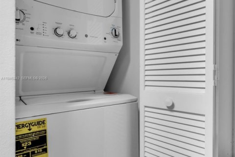 Copropriété à louer à Miami, Floride: 2 chambres, 119.66 m2 № 2001792 - photo 21