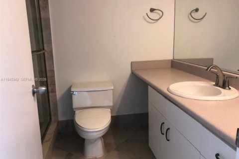 Copropriété à louer à Miami, Floride: 2 chambres, 119.66 m2 № 2001792 - photo 5