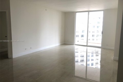 Copropriété à louer à Miami, Floride: 2 chambres, 119.66 m2 № 2001792 - photo 4