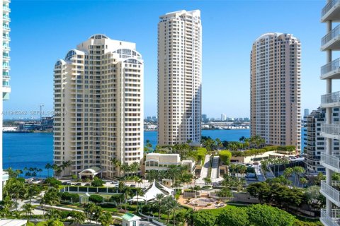 Copropriété à louer à Miami, Floride: 2 chambres, 119.66 m2 № 2001792 - photo 24