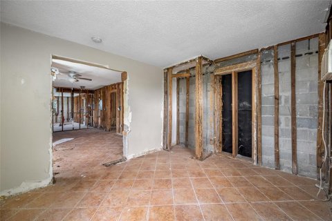 Propiedad comercial en venta en Madeira Beach, Florida, 4 dormitorios, 141.03 m2 № 1906647 - foto 30