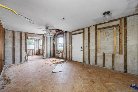 Propiedad comercial en venta en Madeira Beach, Florida, 4 dormitorios, 141.03 m2 № 1906647 - foto 26
