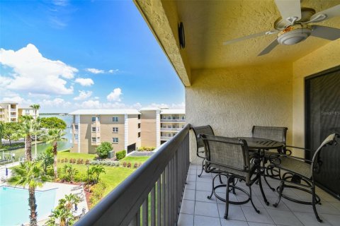 Condominio en alquiler en Madeira Beach, Florida, 2 dormitorios, 117.99 m2 № 1905541 - foto 20