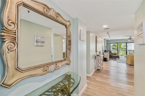 Condominio en alquiler en Madeira Beach, Florida, 2 dormitorios, 117.99 m2 № 1905541 - foto 13