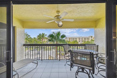 Condominio en alquiler en Madeira Beach, Florida, 2 dormitorios, 117.99 m2 № 1905541 - foto 3
