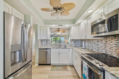 Condominio en alquiler en Madeira Beach, Florida, 2 dormitorios, 117.99 m2 № 1905541 - foto 4