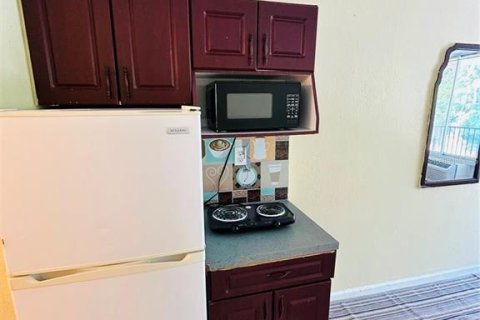 Condo in Orlando, Florida, 1 bedroom  № 1878178 - photo 4