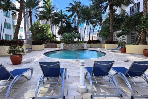 Copropriété à vendre à Miami, Floride: 2 chambres, 111.76 m2 № 1958540 - photo 19