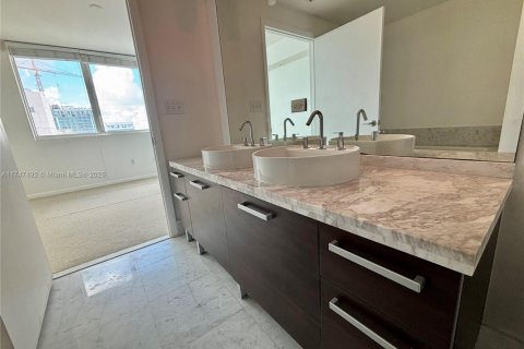 Copropriété à vendre à Miami, Floride: 2 chambres, 111.76 m2 № 1958540 - photo 23