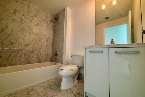 Copropriété à vendre à Miami, Floride: 2 chambres, 111.76 m2 № 1958540 - photo 26