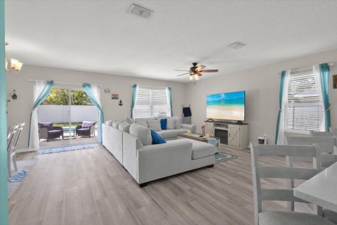 Casa en venta en Port St. Lucie, Florida, 4 dormitorios, 178.19 m2 № 2078310 - foto 20